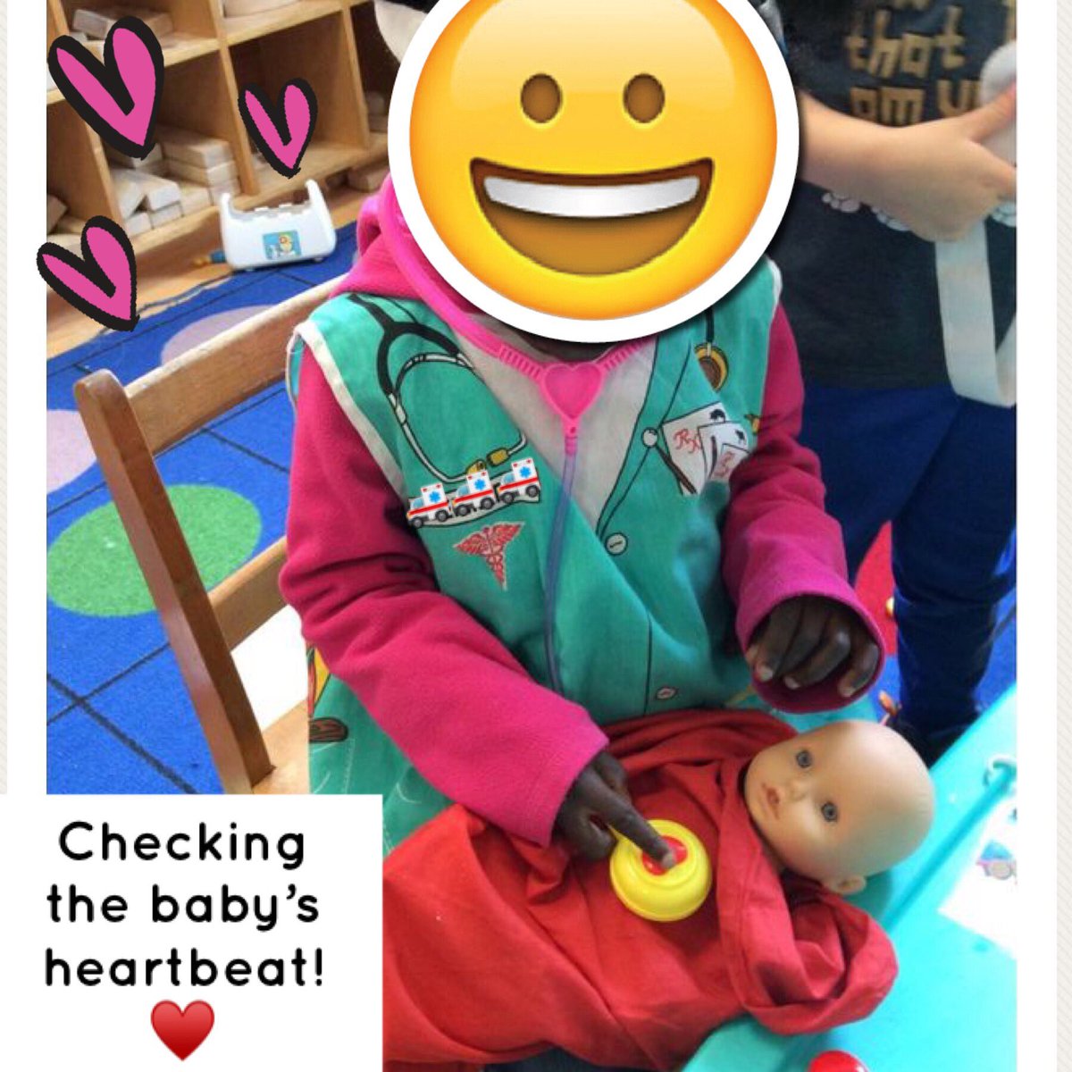 fdkparkview130's tweet photo. This young doctor is working hard to make sure the baby is warm in their blanket! 👍 She is also checking the baby’s heartbeat. ❤️ #FDK #doctorsoffice #sociodramaticplay #empathy #communityhelpers https://t.co/6g23jXNFLV