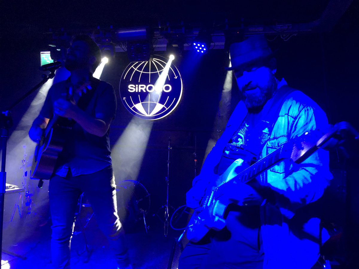 SoLMusicNetwork's tweet photo. Terminamos la segunda noche de showcases en #SoLMadrid con @esfunambulista, liderado por Diego Cantero. Mañana más!!! https://t.co/Ax3EXTLWF9