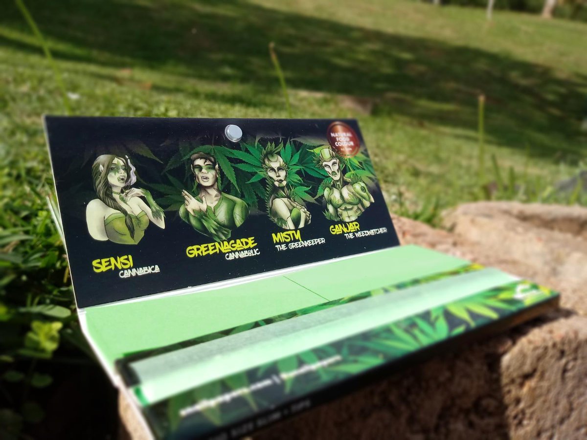 Snail Rolling Papers tweet media