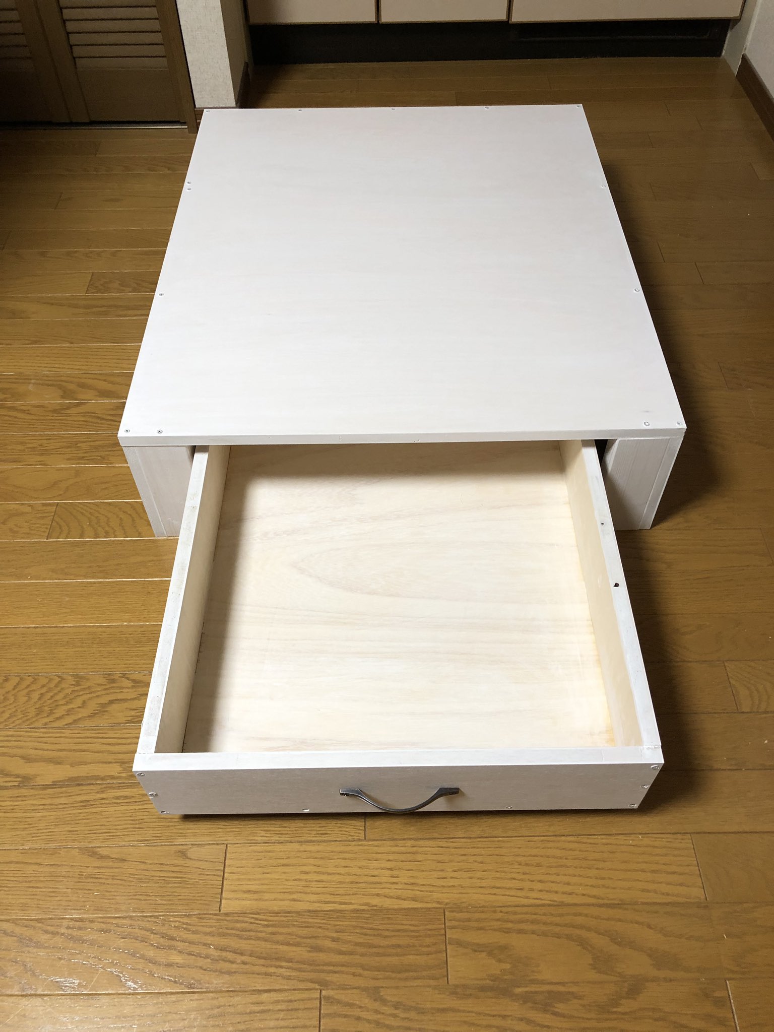 ネイルフットステージ (中古】『ネイルチェア用ステージ(白 ネイルフットステージ (中古】『ネイルチェア用ステージ(白