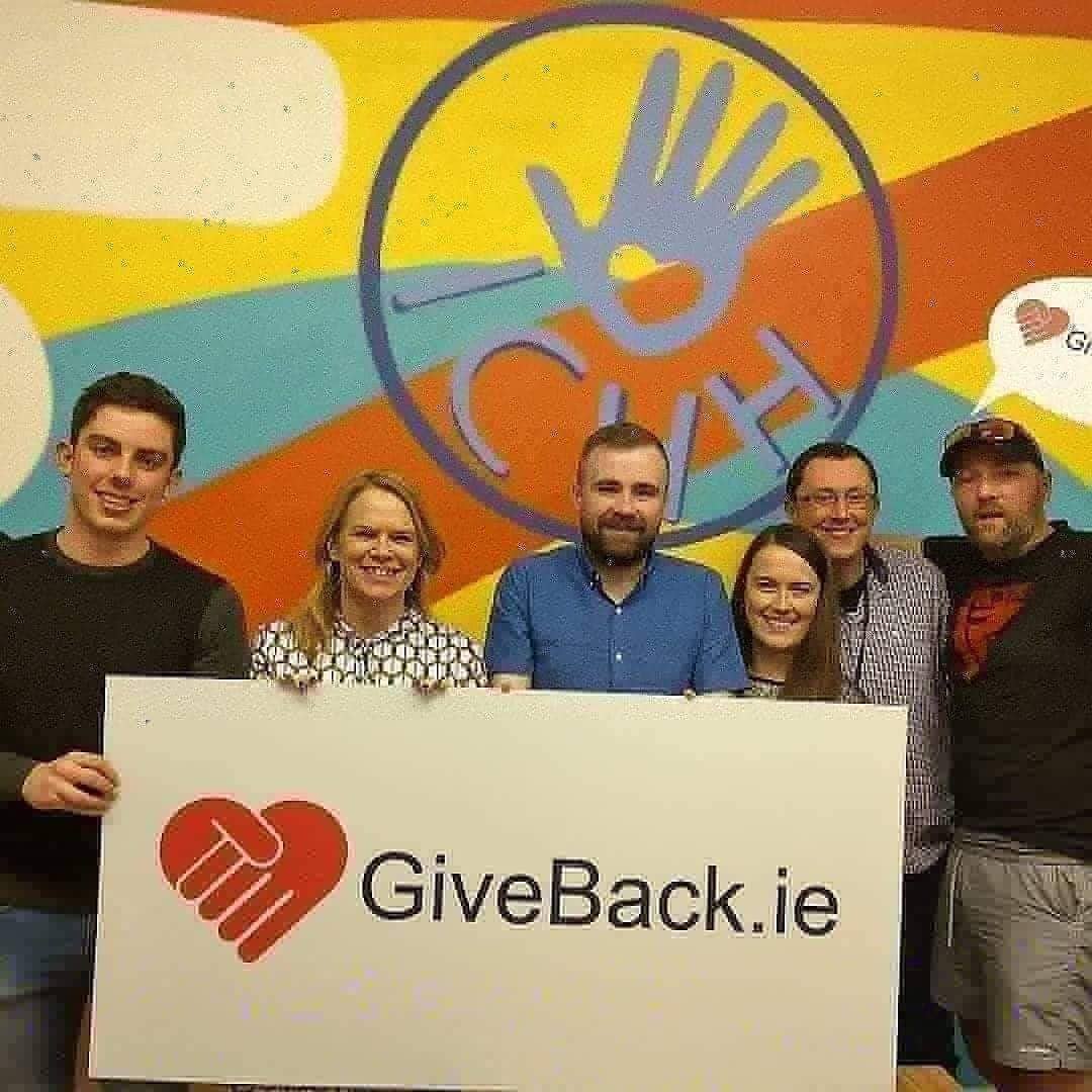 ICHHDUBLIN's tweet photo. Friday night and the #ICHH outreach teams are stocked up and out on the streets of Dublin. Please give them a call on 085-8389281 if you see anyone sleeping outside tonight around the city. #HomelessnessIsNotNormal #AskWhy #ImUsingGiveback https://t.co/bmmBM2BO4N