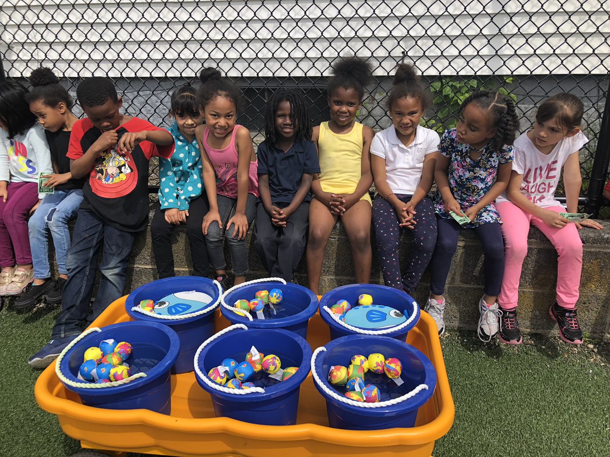 KristinaMarrone's tweet photo. Fun in the sun to celebrate our last day of after school program! #STEAAMteam #FridayFunday @Asbury_ParkSD @Antonel1Shannon @hopewalk3 @nohemi812 @APSuperGray https://t.co/CKGZdduTgT