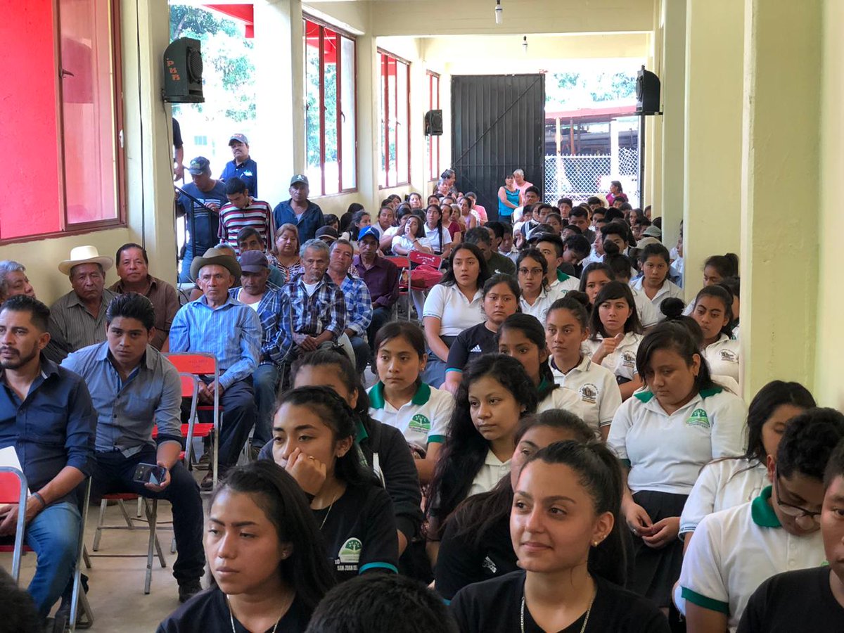 MET_Tacolula's tweet photo. Atendiendo la invitación de la Autoridad Mpal. de San Juan del Río junto a la Lic. Angélica Aviléz Álvarez, Subsecretaria de la S.M.O. asistimos a la inauguración de la oficina que ocupará la Instancia Municipal de las Mujeres para fortalecer la equidad de género en el Municipio. https://t.co/Z7HGzYn9Mn