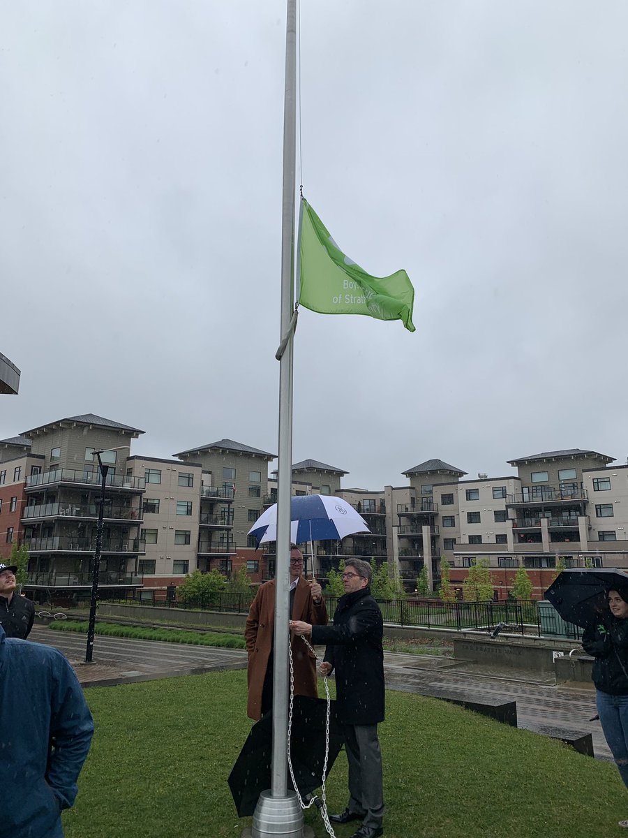 BGCStrathcona's tweet image. Our flag is proudly flying today @StrathcoCounty for #unplugtoconnect and a huge thanks to our council members and mayor @RodFrank12 for coming out in the rain to support this great initiative