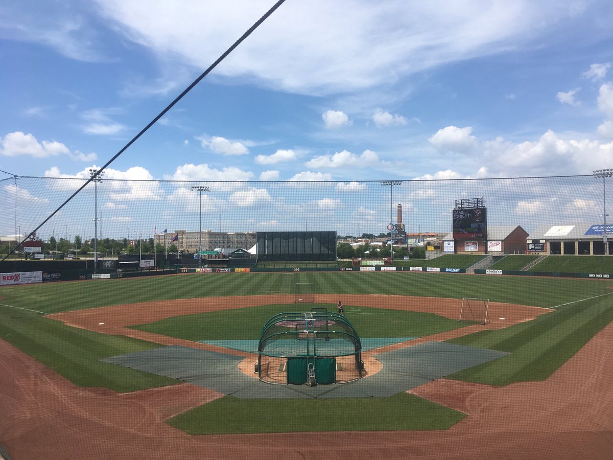 GMChrisBrowne's tweet image. As the late ⁦@Royals⁩ broadcaster Fred White would say, ”It’s a beautiful night for baseball. If you’re in the neighborhood, stop by.” ⁦@tbonesbaseball⁩ #FunWellDone