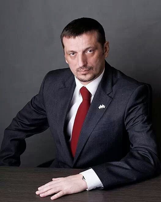 tigerzoki's tweet photo. 49 godina života.... 
Malo li je...??? 
Ponosan na sve što uradih... 
Ako sam negde pogrešio sigurno nije namerno... 
Da se svima vrati na radost.... 
Srbija do Tokija
uz Radovanović Zokija... 
😂😎😂 https://t.co/scQGRtPvDS