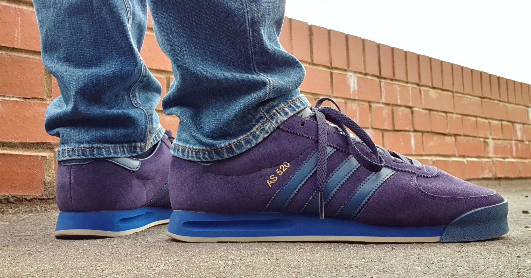 absceso obispo Con Dominic Powell /// on Twitter: "Adidas Spezial AS 520 SPZL  (SUPCOL/SUPCOL/SUPCOL) SPRING 2019 #Adidasspezial #spzl #adidascollector  https://t.co/nFAss2JCHs" / Twitter