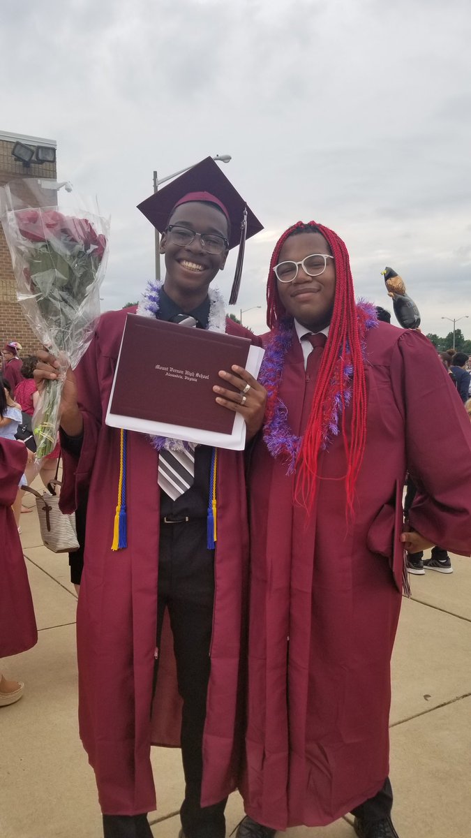 MVHSTheatreArts's tweet photo. Congratulations to the MVHS Class of 2019 on a wonderful graduation! Here's a few photos of some of our own thespians following the ceremony! #FCPSGrad19 (2/3) https://t.co/LcNGiOfE05