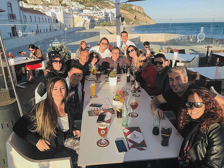 KikeTrainerPNL's tweet photo. #Dia13 #trainerstraining #nlpinthesun2019 #nlp
Última noche en Sesimbra, se ha ganado un lugar en mi interior, junto con los amigos y los aprendizajes que me han ofrecido en la mejor formación de formadores del mundo.
Agradecido, mejorado y expandido... https://t.co/1g8CFMyQvI