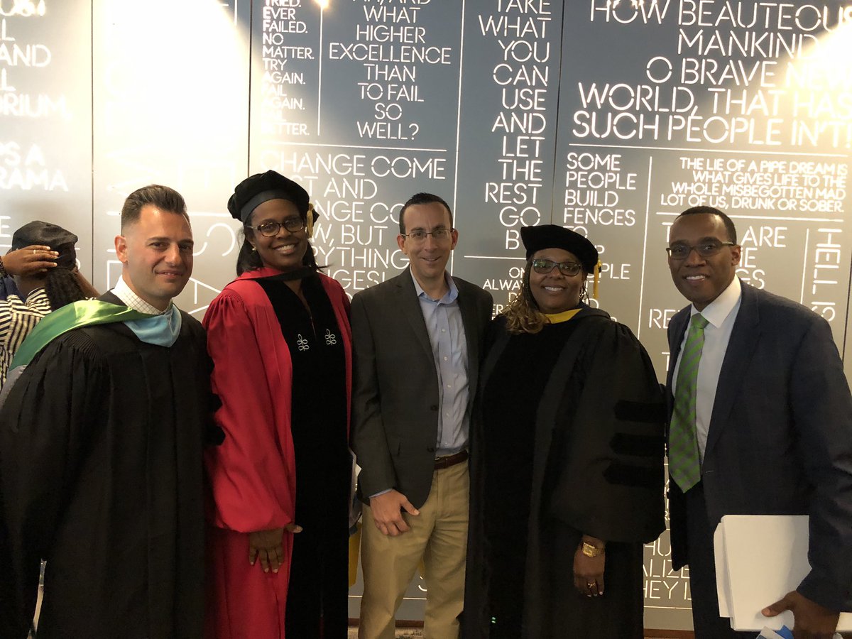 dambrosio_nick's tweet photo. Thank you to our distinguished guests and congrats to the @for_exploration class of 2019! @BaltCitySchools @SonjaSantelises @8Bmore @JNNewtWBAL https://t.co/h6nD9HaUvI