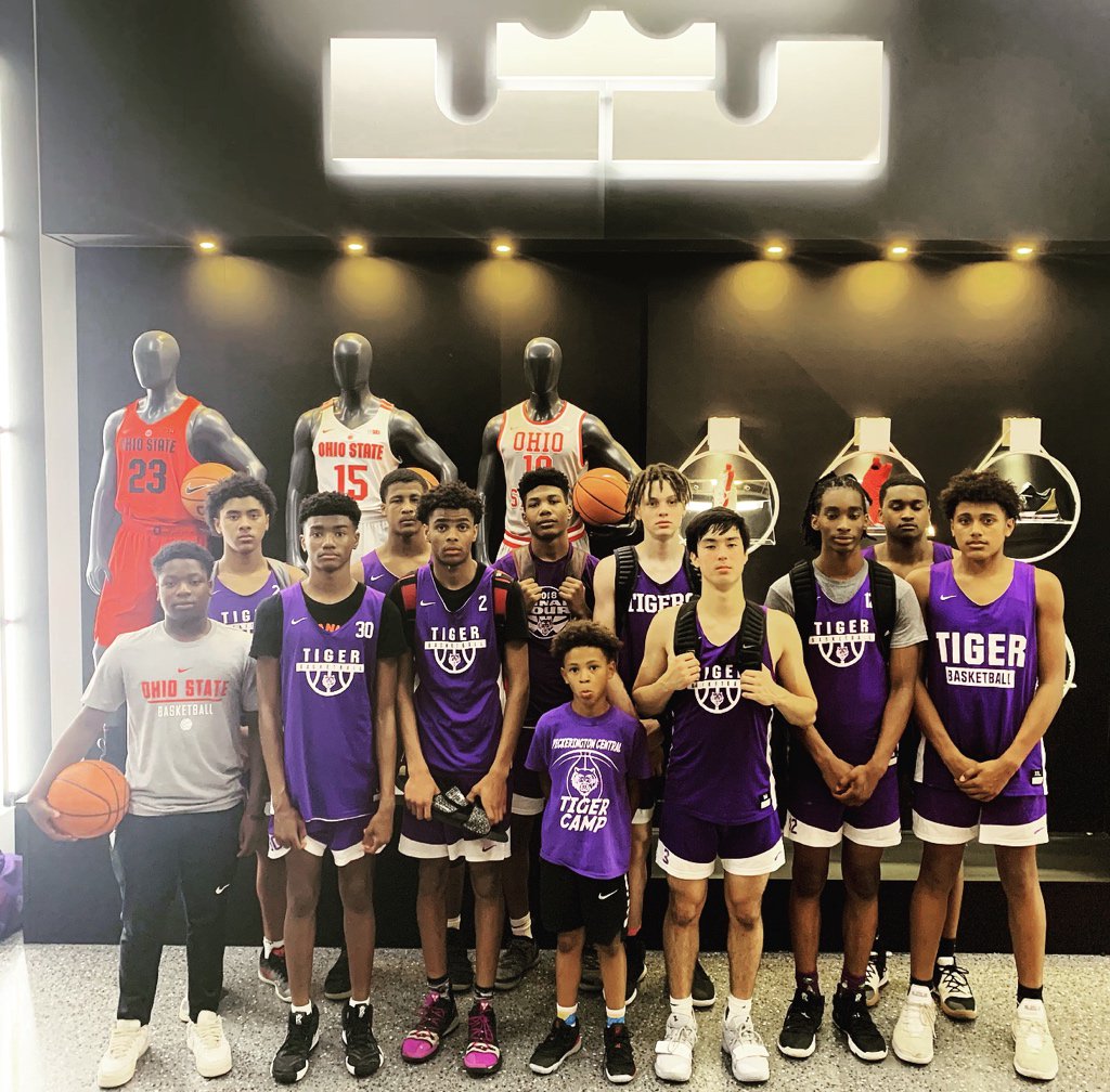PCTigersHoops's tweet photo. First one in the books. Great two days of hoops at @OhioStateHoops Team Camp! Appreciate the Buckeyes having us! #TigerBasketball #StillPC π―ππͺ https://t.co/R1xuQuQ9QQ