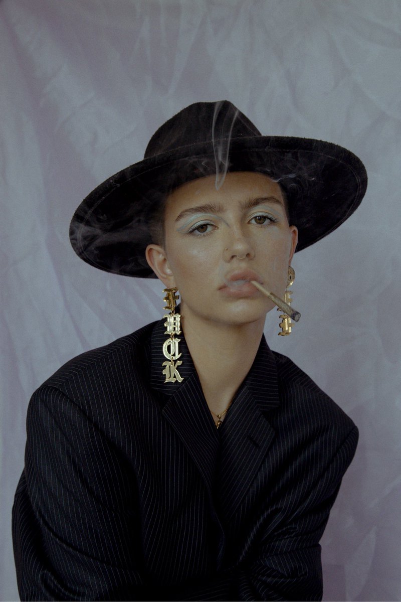 exquisite_eye's tweet photo. #exquisiteeye ft. @LiliKendall https://t.co/IYtqtinBWg