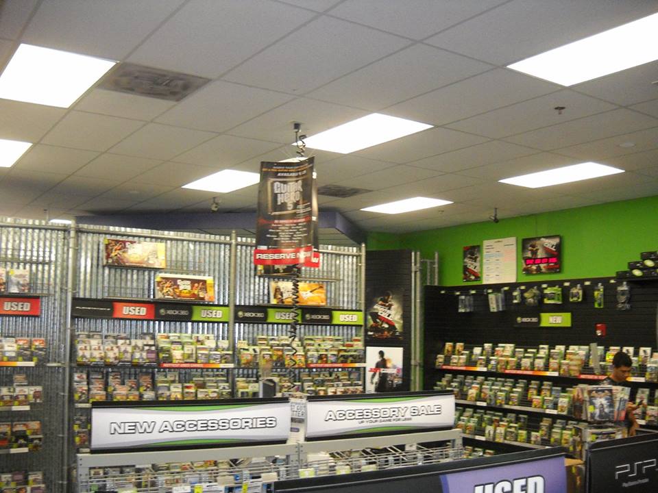 Early 2000s Stuff! 🛹 on X: Gamecrazy was an incredible store. That had a  great selection of games, all for a reasonable price! I miss it dearly   / X