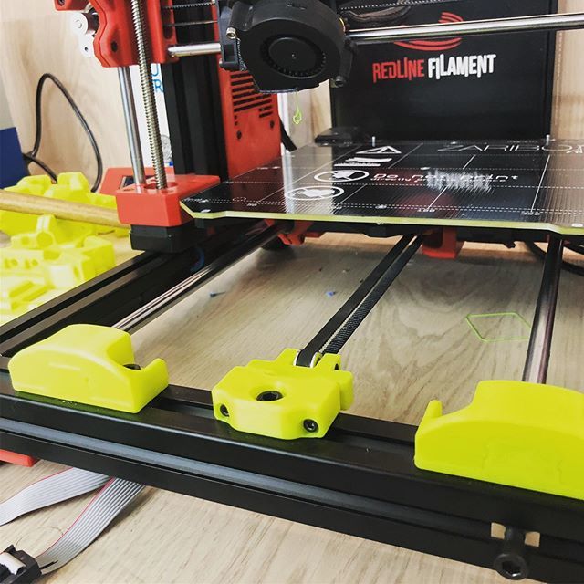 MarthenBishob's tweet image. Jetzt kommt es endlich weg, dieses komische Rot und wird ersetzt durch @redlinefilament #petg #neongelb. Wenn er fertig ist, gibt es auch ein Bild wie schön er dann unter #schwarzlicht leuchtet. #neonistgeil #chaosdrucker #chaoskeller #ulmdruckt bit.ly/2Wtwglp