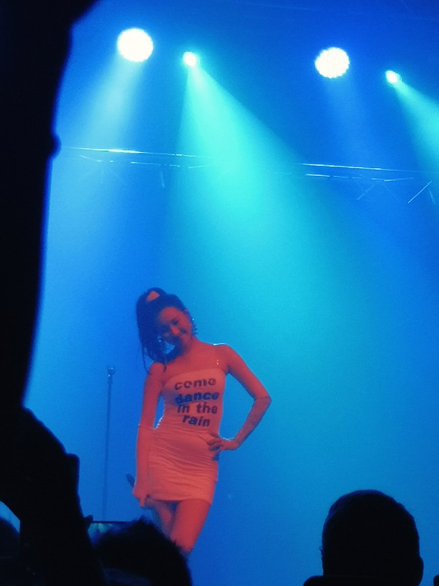ghostburd's tweet photo. I didn't manage to get a lot of good pictures, but here are some decent ones!! 🤟💗
#WARNINGinBERLIN https://t.co/j5jk4SPV99