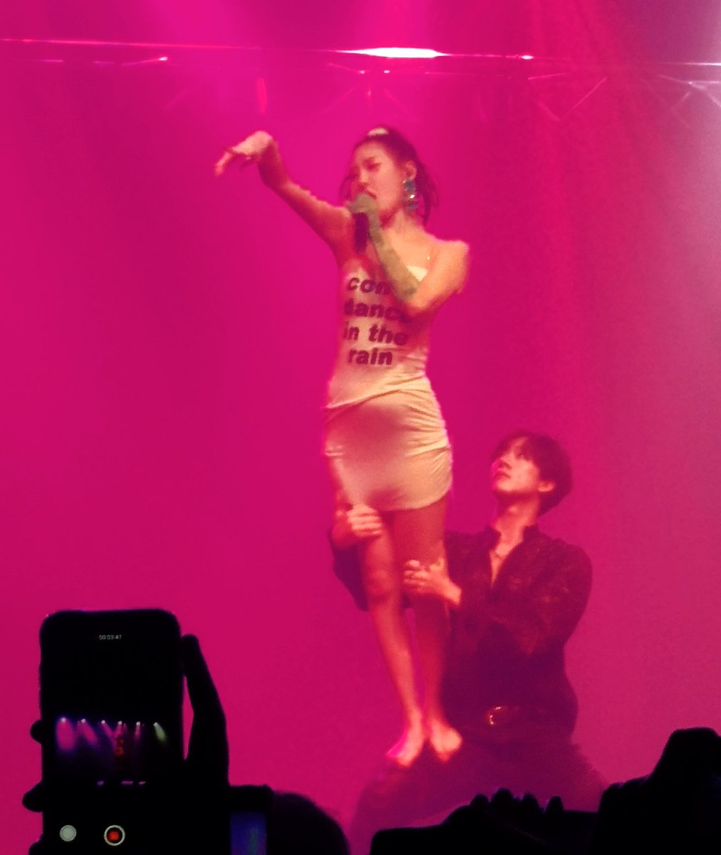 ghostburd's tweet photo. I didn't manage to get a lot of good pictures, but here are some decent ones!! 🤟💗
#WARNINGinBERLIN https://t.co/j5jk4SPV99