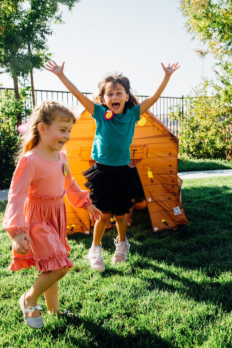 PacPlayTents's tweet photo. Hello #weekend, here I come!
#friday
#tgif
#pacificplaytents https://t.co/o1kKOMJkIx