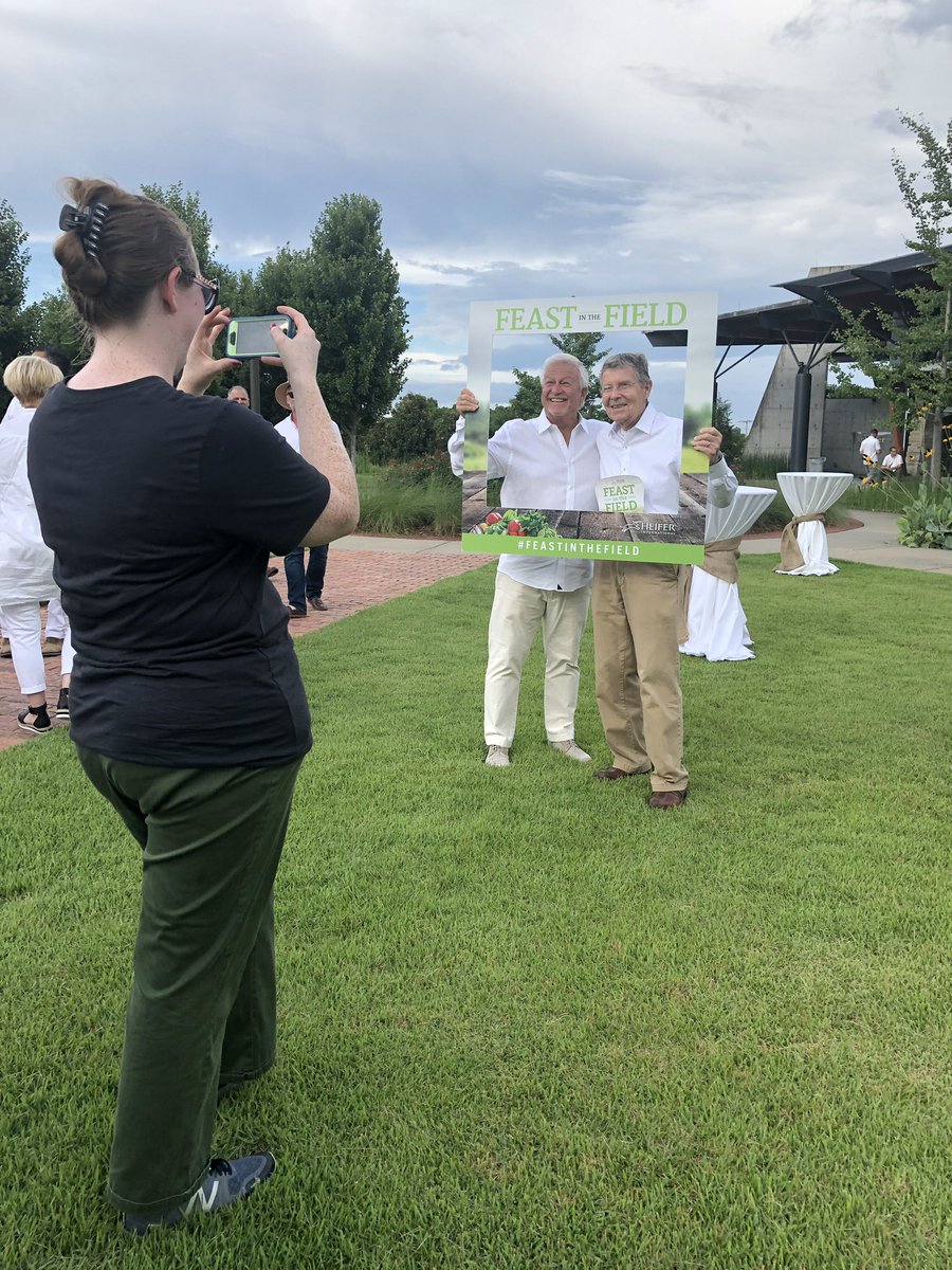 Heifer's tweet photo. Everyone looks so good in their summer white! #FeastintheField https://t.co/zmTGO7EJI8