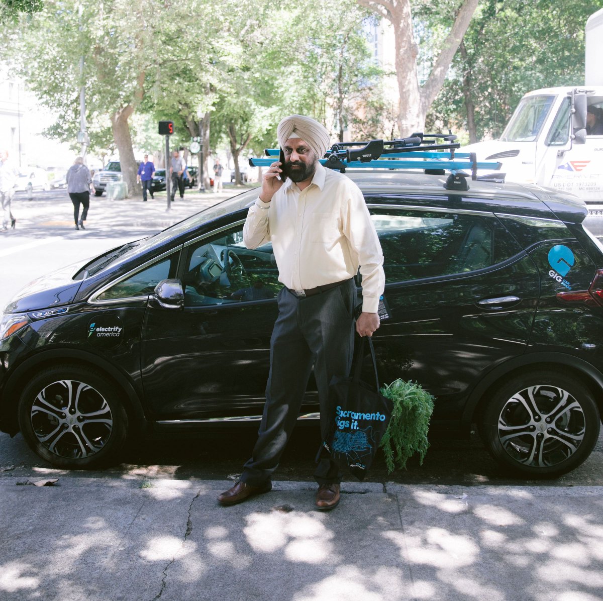 SactoZero's tweet photo. Ever wondered what it's like to drive an electric car? @Envoythere and @GIGCarShareApp are providing test drives at this tomorrows Ride and Drive the Second Saturday Way event @CNCDA
To learn more visit https://t.co/0MW1KVGvSA
#SactoZero #DowntownSac #SacLocal #SacRepublic https://t.co/oucTUPGh8u