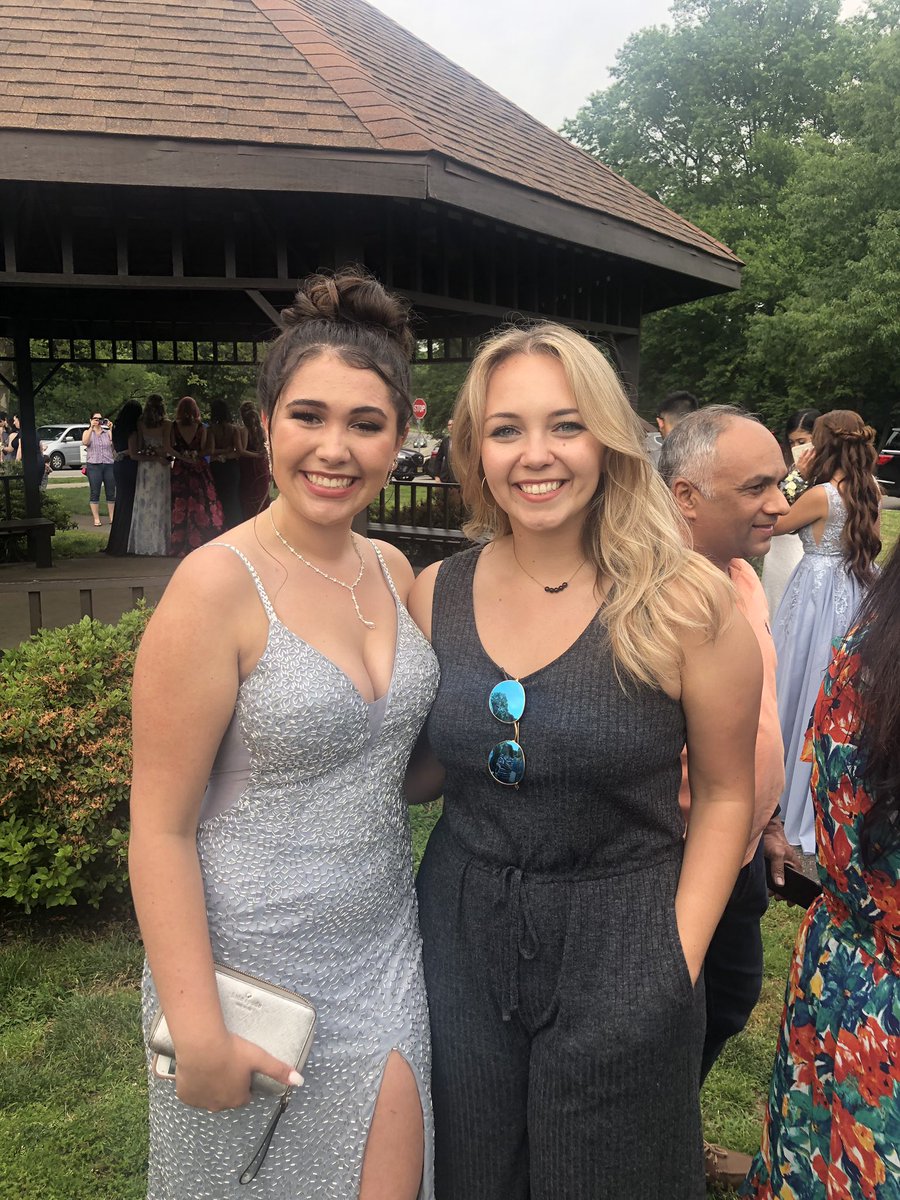 MsRaganCHS's tweet photo. Happy Prom to all of my kids! https://t.co/zUKyytX5Kv