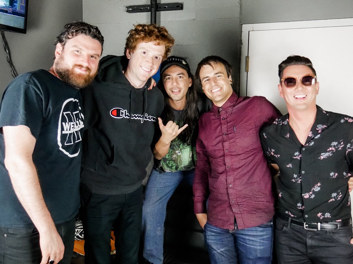 The_Eiffels's tweet image. Crackin’ one open with @FIDLAR on the @BringinBackPod Podcast! 

#FIDLAR #ByMyself #BringinItBackPodcast #ObservatoryNorthPark #Podcast #Interview #NewMusic #TheEiffels