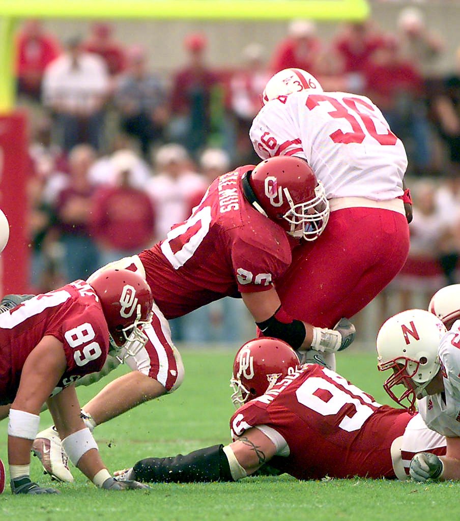 SethOliveras's tweet photo. I miss this rivalry. https://t.co/OBoaHytOBO