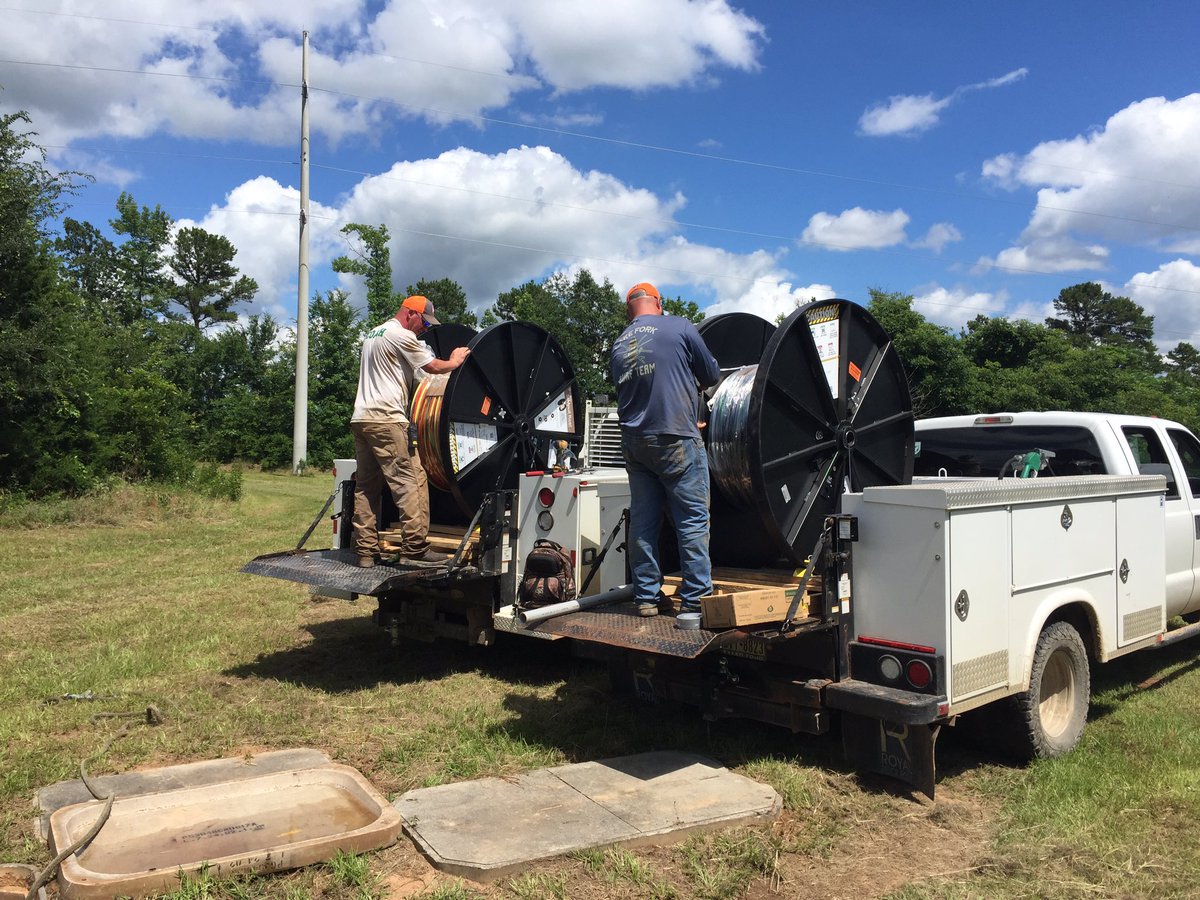 N5REL's tweet image. Delivering #SimPull solutions to our customers in #bEastTexas 
@ElliottElectric @Southwire