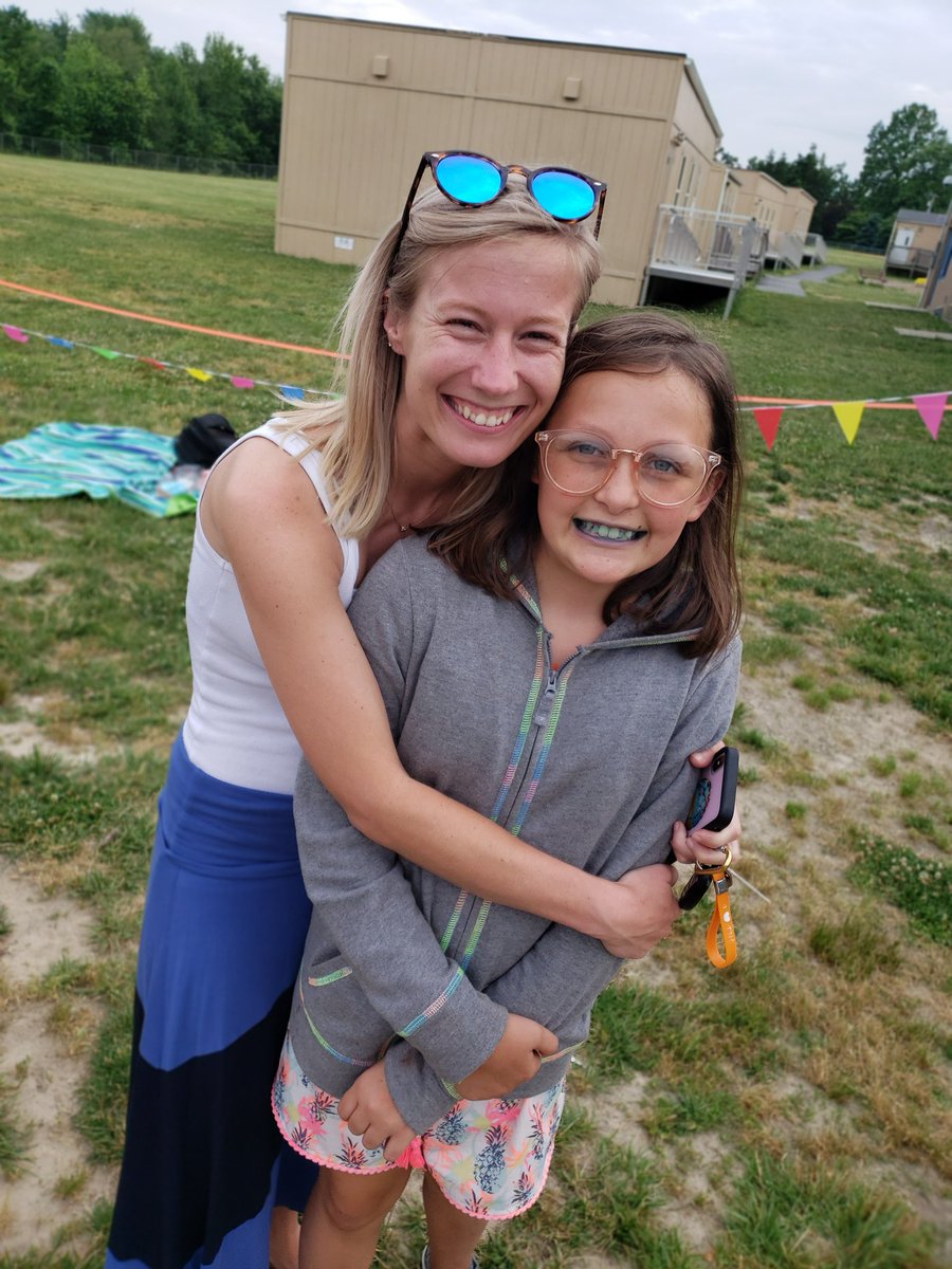 runSue19's tweet photo. JVE 5th Grade Farewell Carnival. #5thgrade #jve #graduationmonday https://t.co/0JAeIvF8bl