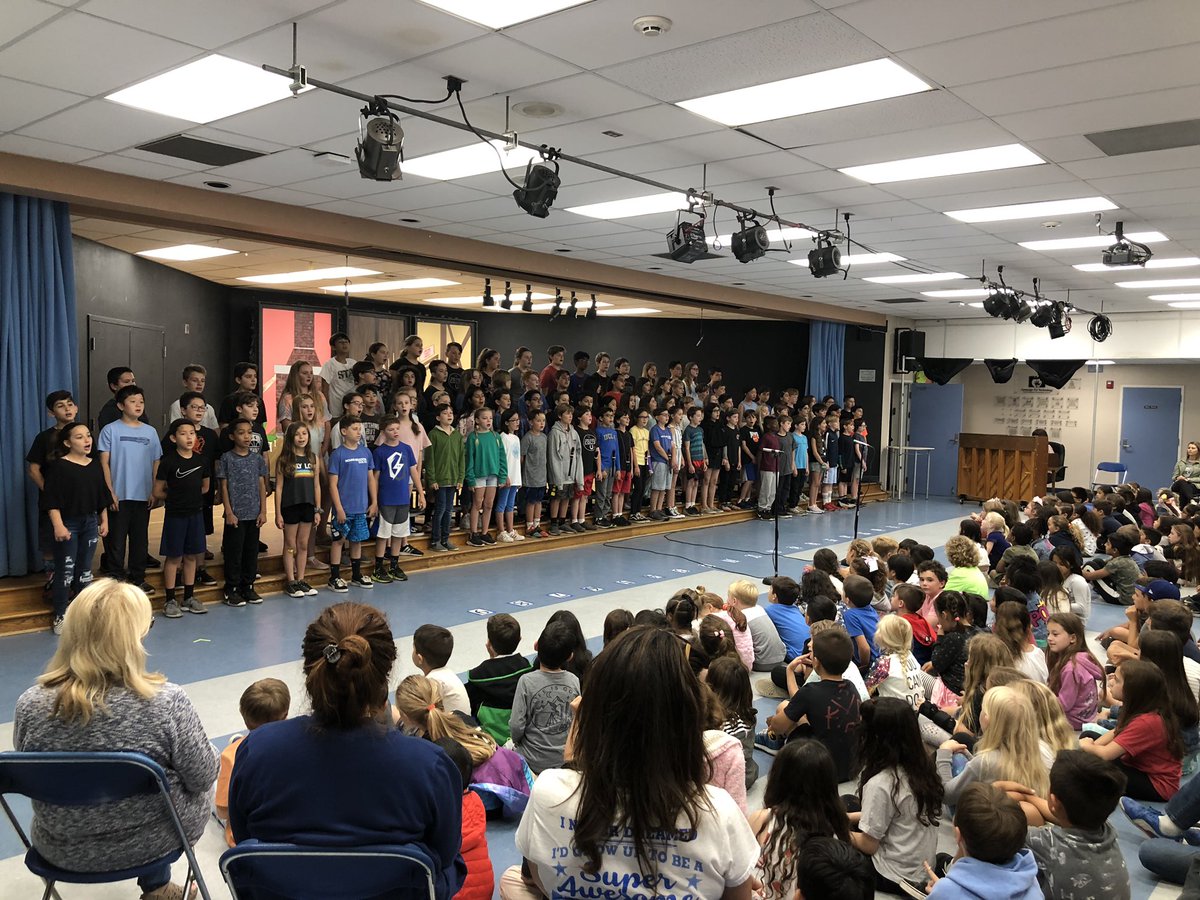 Congrats to our 5th graders for an awesome school-wide dress rehearsal performance today!!! 🐴💙 Go Colts!