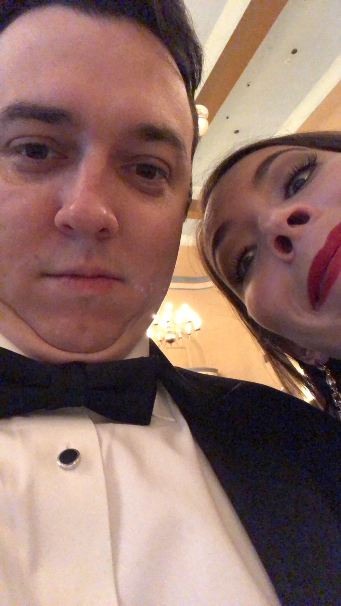 gslice101's tweet photo. #graduationinstyleclassof2019is10out10 https://t.co/aAw2CnU6C1