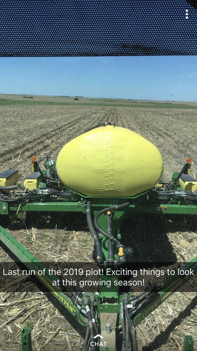 bean_mason's tweet photo. Another @AgriGold PAT in the ground in SW Nebraska. A641-54 VT2 is a 10 to 1 favorite to win the plot... #makesomenoise #LineIsMoving https://t.co/th4477obxE