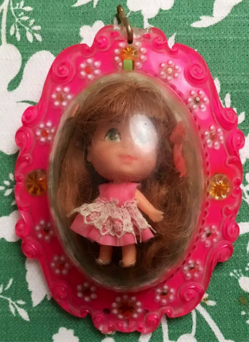 OldSkoolToros's tweet photo. Check out #Vintage #1966 #LiddleKiddles #Lucky #Locket #Lottie Green & Pink #Locket @Mattel #Doll https://t.co/w0dR1JjqM0 @eBay https://t.co/oAgWKouFwu