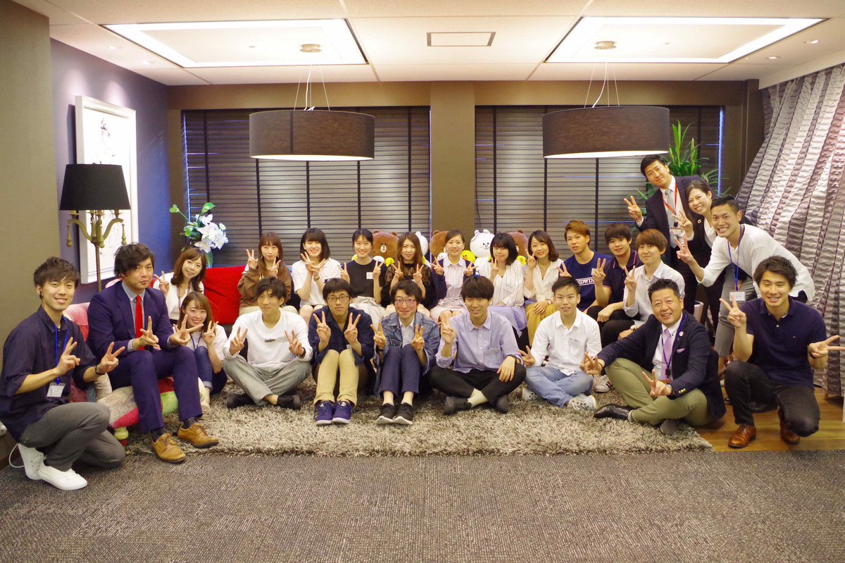 WorkLab5's tweet image. 【6月9日イベントについて✨】

明日14時〜17時30分で、21卒向け合同選考会を行います🌟🌸

今回のコンテンツには、なんと、、、この時期から備えよ！グループディスカッション対策が含まれています😆

まだまだ就活生の受付をしていますので、不明点などあればDMでご相談ください🙌🙌