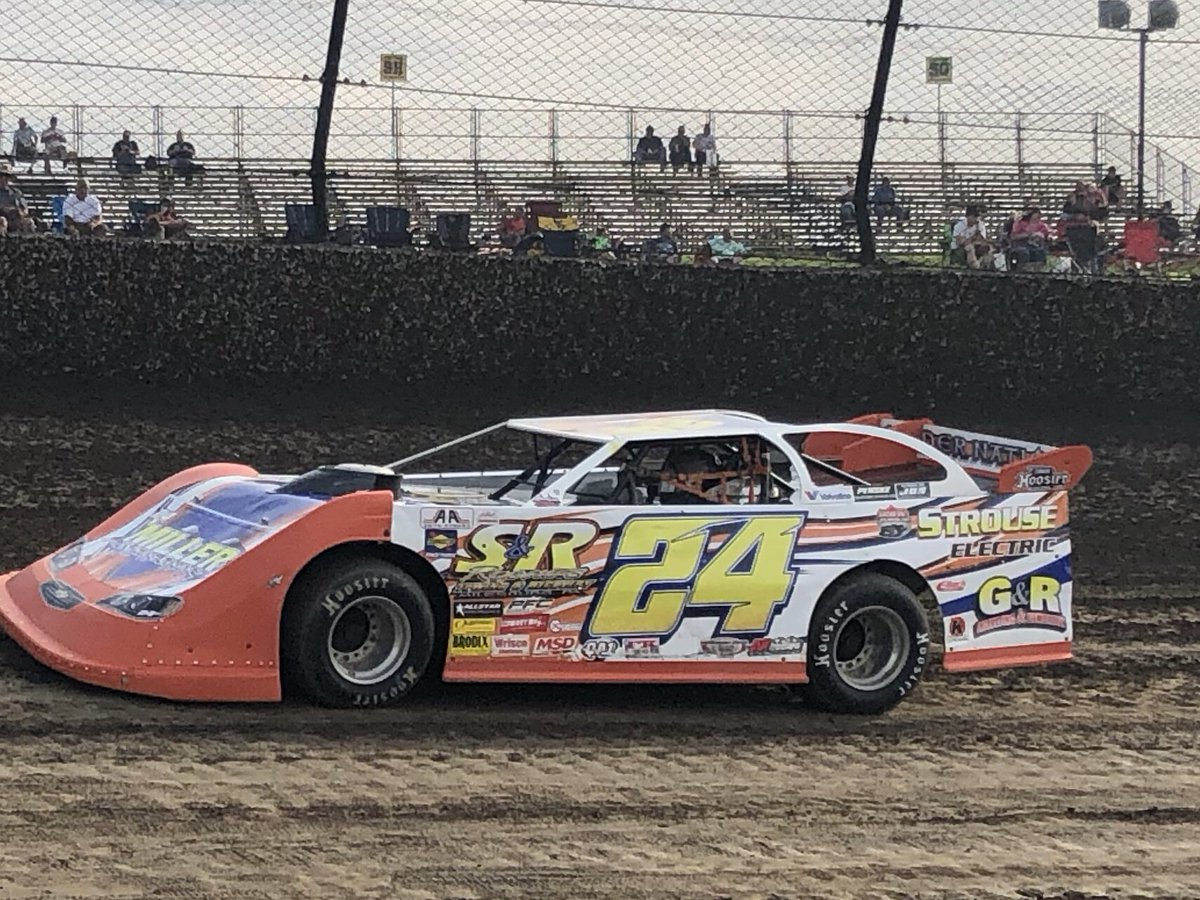 MrAddicted2Dirt's tweet image. @PortRoyalSpdway point leader Dylan Yoder 4th in his heat tonight @EldoraSpeedway #DLMDDream25 night 2 and locked into the A-main for the second night in a row!  #YoderNation