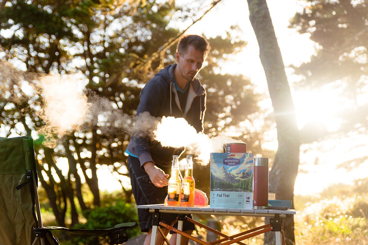 Whether he's camping or in the office there is a Be Bottle for every dad! 😎 🏕️ 👨 
•
•
Click the link in the bio for 25% off!