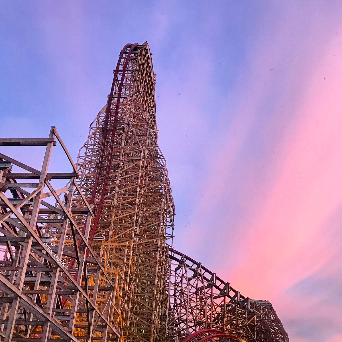 Sunsets are cool. #SteelVengeance #CedarPoint