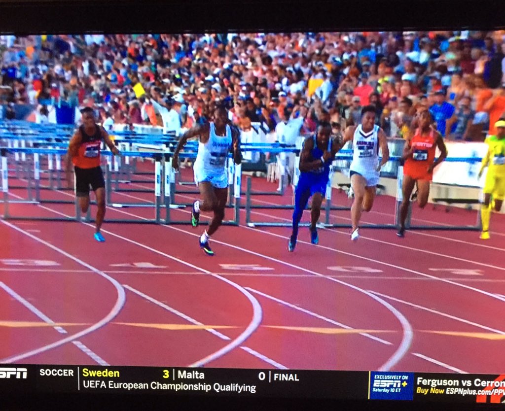SFU_samsALTsaac's tweet photo. Congratulations Dashaun!! What an amazing accomplishment...4th place! #RedFlashProud #FlashFam #WeKnowHim #SAACrep #NECSAACrep https://t.co/1WR8PxOlpF