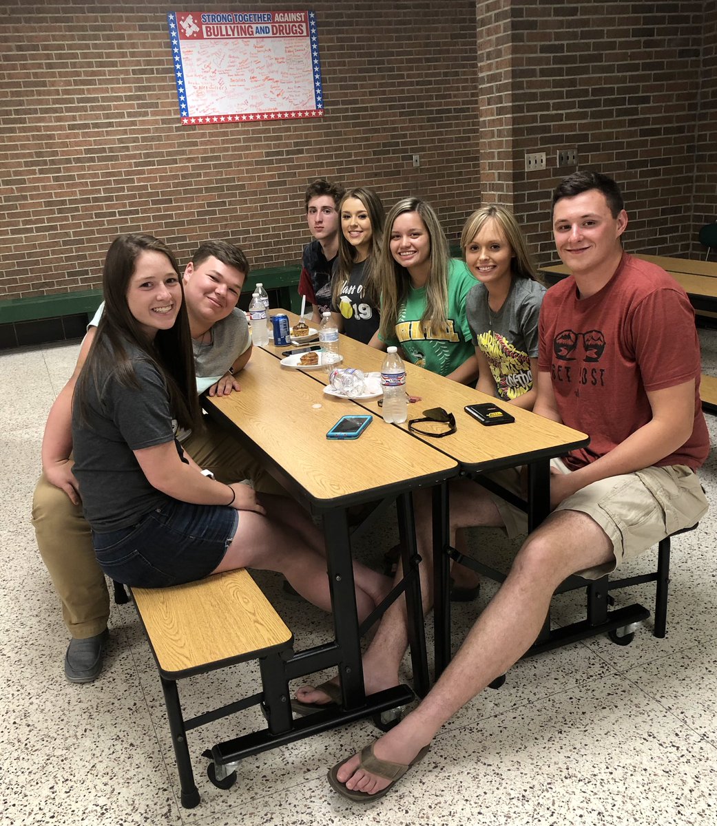 rcshssoftball's tweet photo. Lady Vikings End of the Year Dinner! Thank you to the wonderful parents/booster club members for tonight and for all of your hard work this season! You are very much appreciated! 🥎💚 https://t.co/GAGJeBCsxa