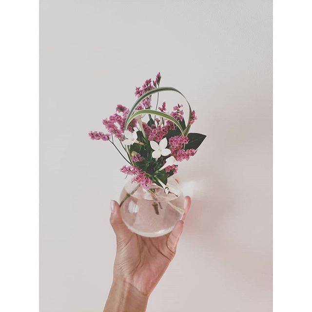 藤岡サラ 鮮やかで長持ちする スターチスすき スターチス Flowerlover Flower Bouquet Statice 花のある暮らし 花言葉 変わらぬ心 花言葉ってそもそもなんなんだろう T Co V0afv5dqvl T Co Dalkyawzlj Twitter 藤岡サラ 鮮やかで長持ちする スターチスすき スターチス Flowerlover Flower Bouquet Statice 花のある暮らし 花言葉 変わらぬ心 花言葉ってそもそもなんなんだろう T Co V0afv5dqvl T Co Dalkyawzlj Twitter