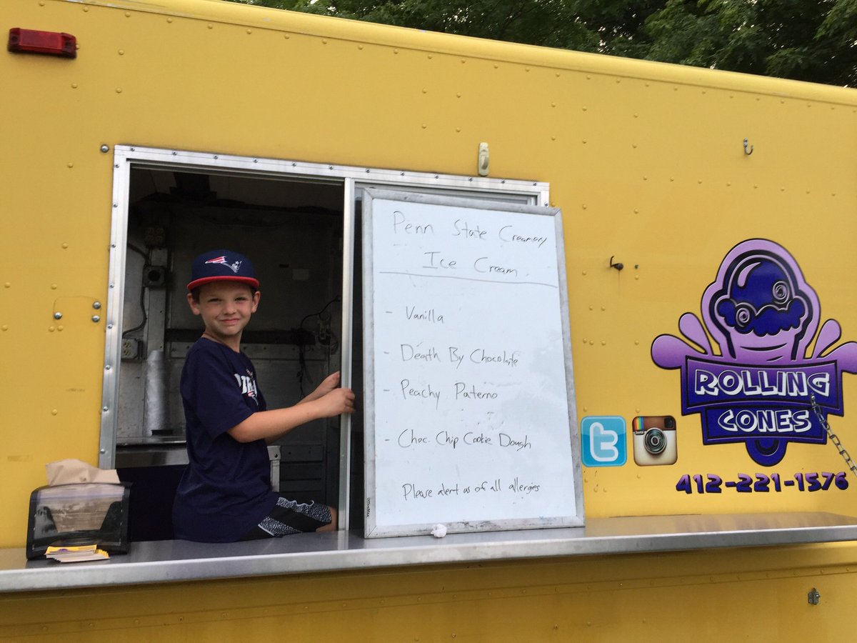 Congrats to Ray and Alissa on a beautiful wedding!  #foodtruckwedding