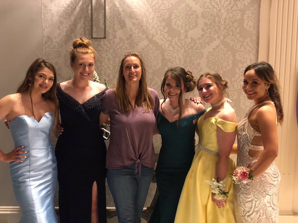 My juniors clean up nice even after playing in a tournament game!
I had to make a guest appearance at spinellis to get this picture. Love you ladies!