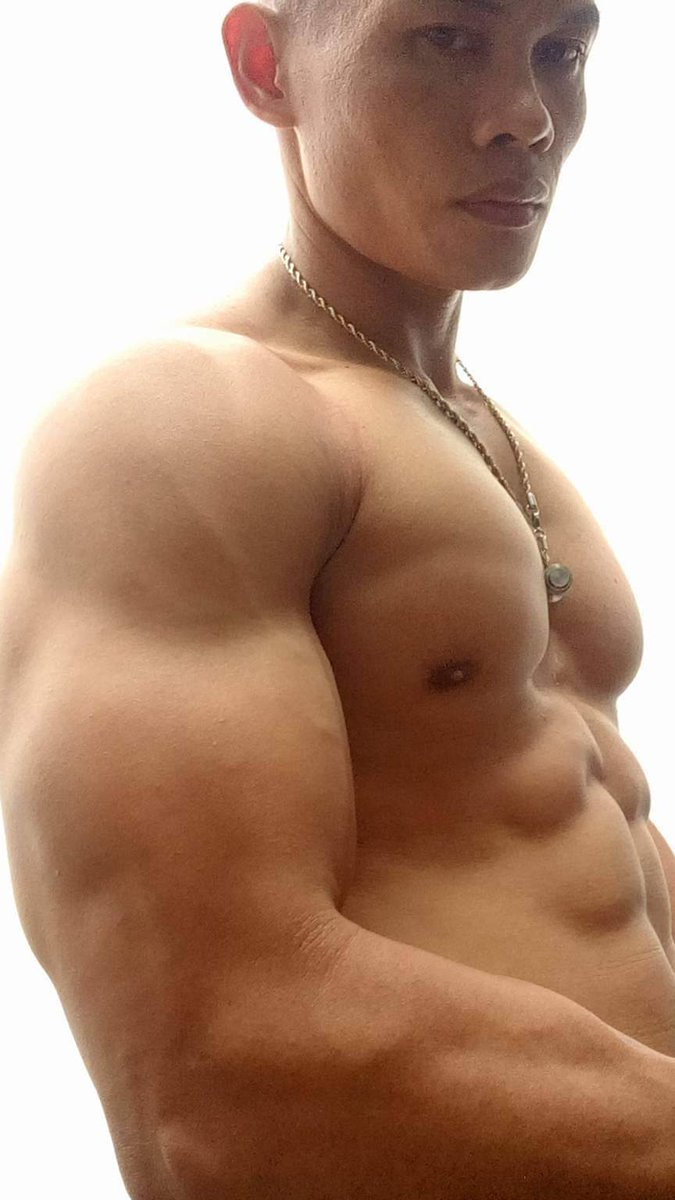 kish_ivy's tweet photo. Ung tipong kht mukhang palaban sa trabaho pero palaban din pag naglambing ka khit nsa work pa sya 😁😝😋 #alterdad  #pinoysekyu #pinoyborta #moreno #pinoyconstru https://t.co/rDvXvFBYIs