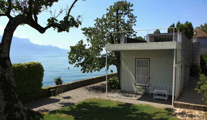 Villa Le Lac in #Corseaux 🇨🇭

hostelman.ch/attraktionen/s…

Mehr #Attraktionen &amp; #Wahrzeichen auf hostelman.ch

#UNESCO #Schweiz #Waadt #Jugendherberge #Jugendherbergen #Hostel #Hostels #Hotel #Hotels #Reise #Reisen #Unterkunft #Attraktion #LeCorbusier #Architektur #Design
