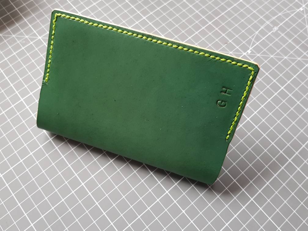 SandraPoppys1's tweet photo. Personalised Pocket Document Cover, Bible cover, Field Note Memo Book, Moleskine Cahier Journal Cover, Refillable Leather Case, Lawyer https://t.co/k2Sw9bc8xD #journalcovers #Leather Bag #Leathertoolroll #FieldnotesCover https://t.co/FHg87xeeHC