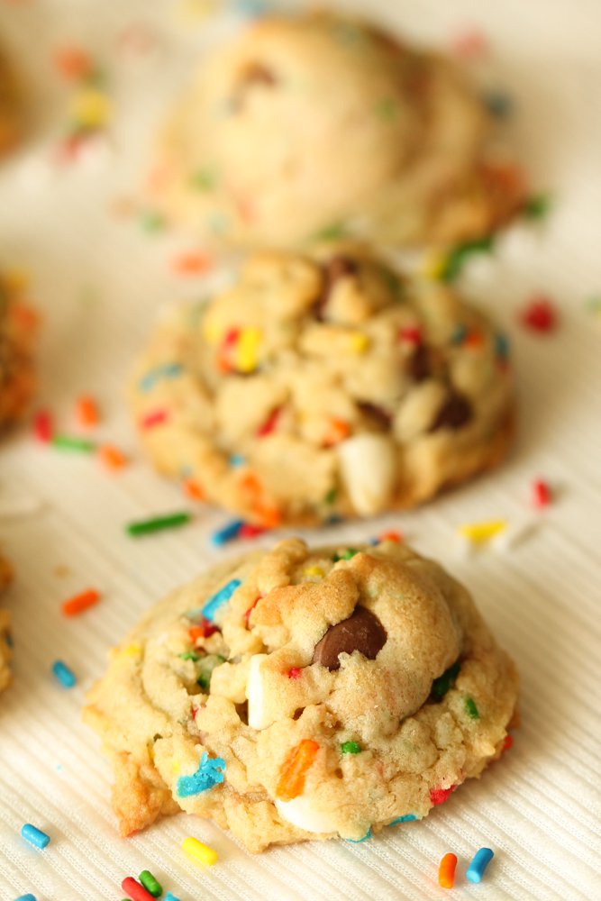 SixSistersStuff's tweet photo. Our Loaded Funfetti Cookies can brighten any day. You will want to make a batch of these easy and delicious cookies.
https://t.co/Uhcbo9YJOS #sixsistersstuff #funfetticookies #loadedcookies #easydessert https://t.co/2hdFBis2EZ