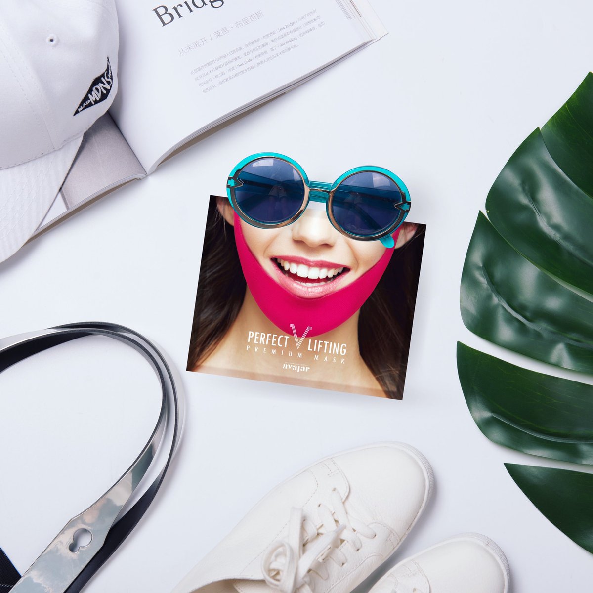 avajar_uae's tweet photo. No matter where you go，the thing is who you travel with～☺️

Good Morning～babes 
☀️☀️☀️☀️☀️☀️☀️☀️
Don't forget taking your perfect V Lifting mask with your journey😘

Have a nice day 😉
Have a nice smile😊

#avajaruae #dubaibeauty #avajarperfectvliftingpremiummask #uaebeauty https://t.co/ngGkz14EwT