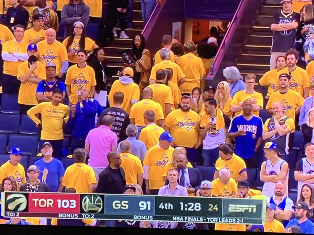 TheColdest02's tweet photo. Bandwagoners wit the early dismissal 😂💔🤦🏾‍♂️ #Warriors #NBAFinals @NBAonABC https://t.co/Dri6F2MUjG