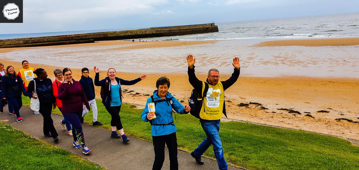 MarieCurieFVFK's tweet photo. St Andrew's 10k at the Easr Sands @MarieCurieSCO #Teammariecurie https://t.co/j7wT7UnedB