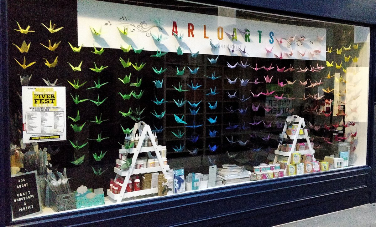 Paper cranes adorn the shop window!
Come along to a #origami workshop to learn how to make them as part of #fiverfest from 8th - 15th June
#totallylocally #shoplocal #bedford #craftworkshop