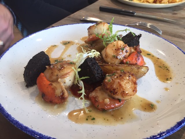 How the Western Isles are turning themselves into a world-class foodie destination. Read my account in The Times Scotland.

thetimes.co.uk/edition/scotla…

<a href="/harrisdistiller/">Isle of Harris Distillery</a>  <a href="/SeafoodFromScot/">Seafood From Scotland</a>